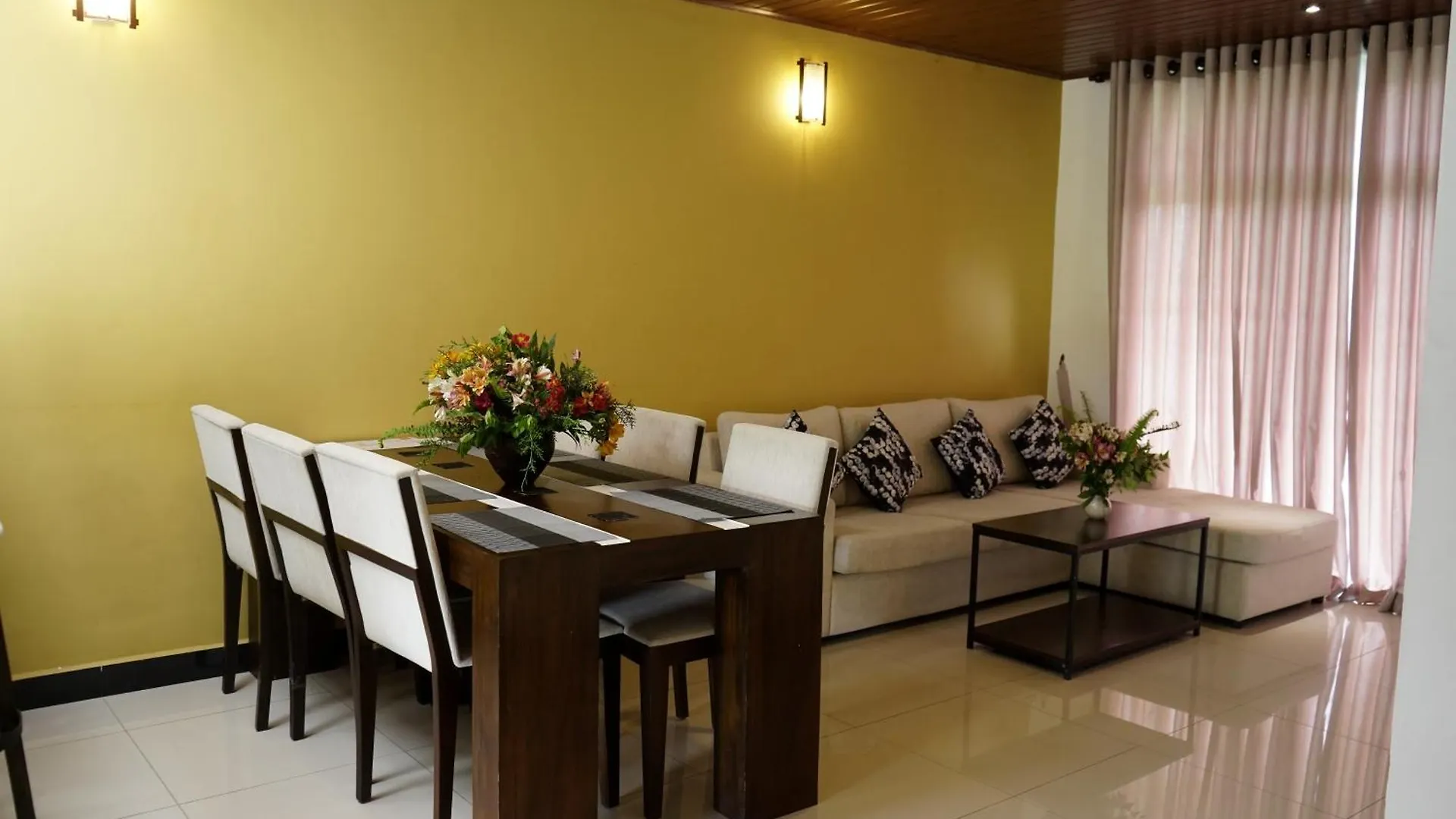 Supper Luxury Condos Nuwara Eliya 0*,